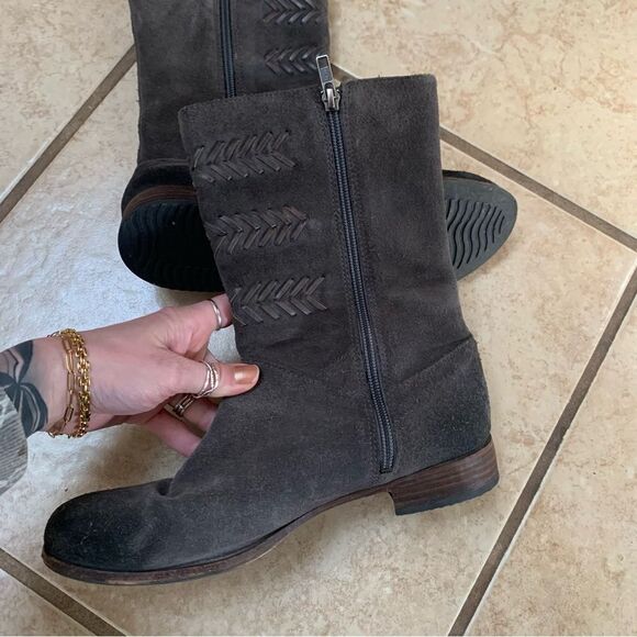 UGG Caitlyn Moto Suede Boots size 8 - Picture 5 of 10